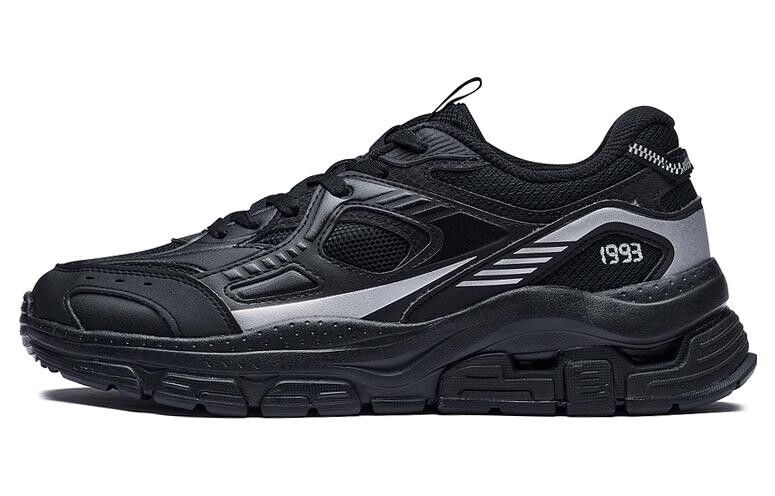 Мужские кроссовки Lifestyle с низким верхом, черный/серебряный 361°
Мужские кроссовки Lifestyle с низким верхом, черный/серебряный 361°