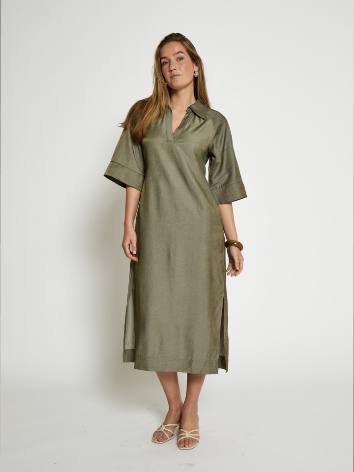 Платье цвета русалочьего зеленого Peppercorn
Платье цвета русалочьего зеленого Peppercorn