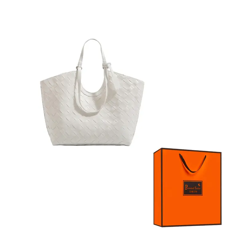 PAYOT Сумка-шоппер из искусственной кожи через плечо женская мультиколор
PAYOT Сумка-шоппер из искусственной кожи через плечо женская мультиколор