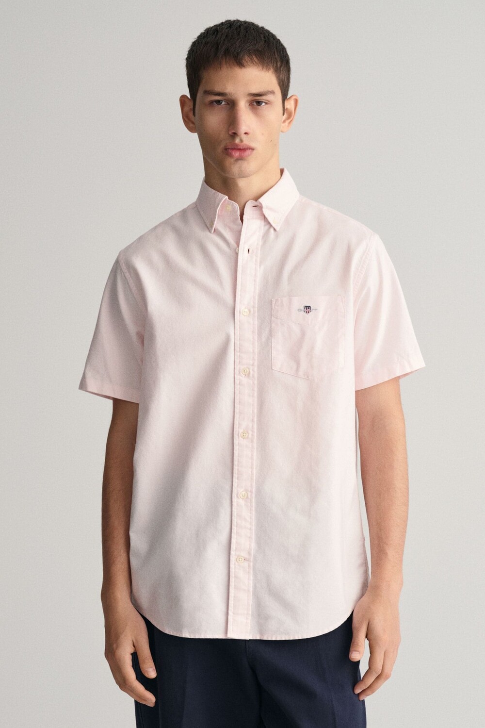 Приталенная оксфордская рубашка стандартного кроя с короткими рукавами Gant, розовый
Приталенная оксфордская рубашка стандартного кроя с короткими рукавами Gant, розовый