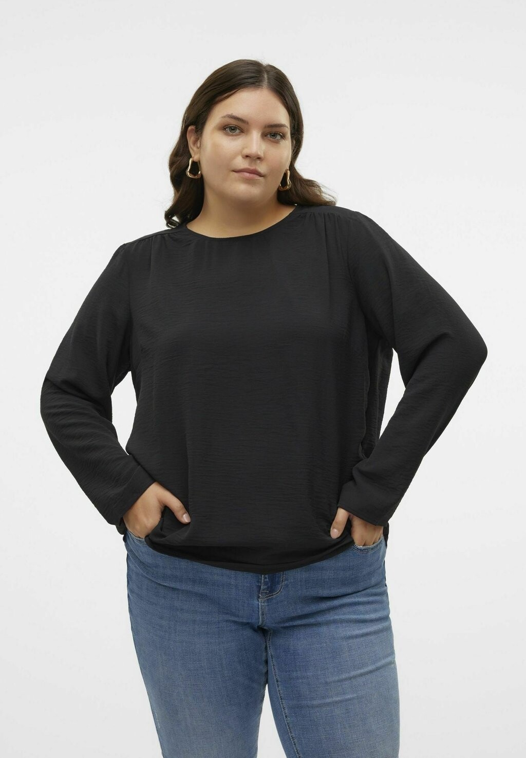 Топ с длинными рукавами MABEKA Vero Moda Curve, черный
Топ с длинными рукавами MABEKA Vero Moda Curve, черный