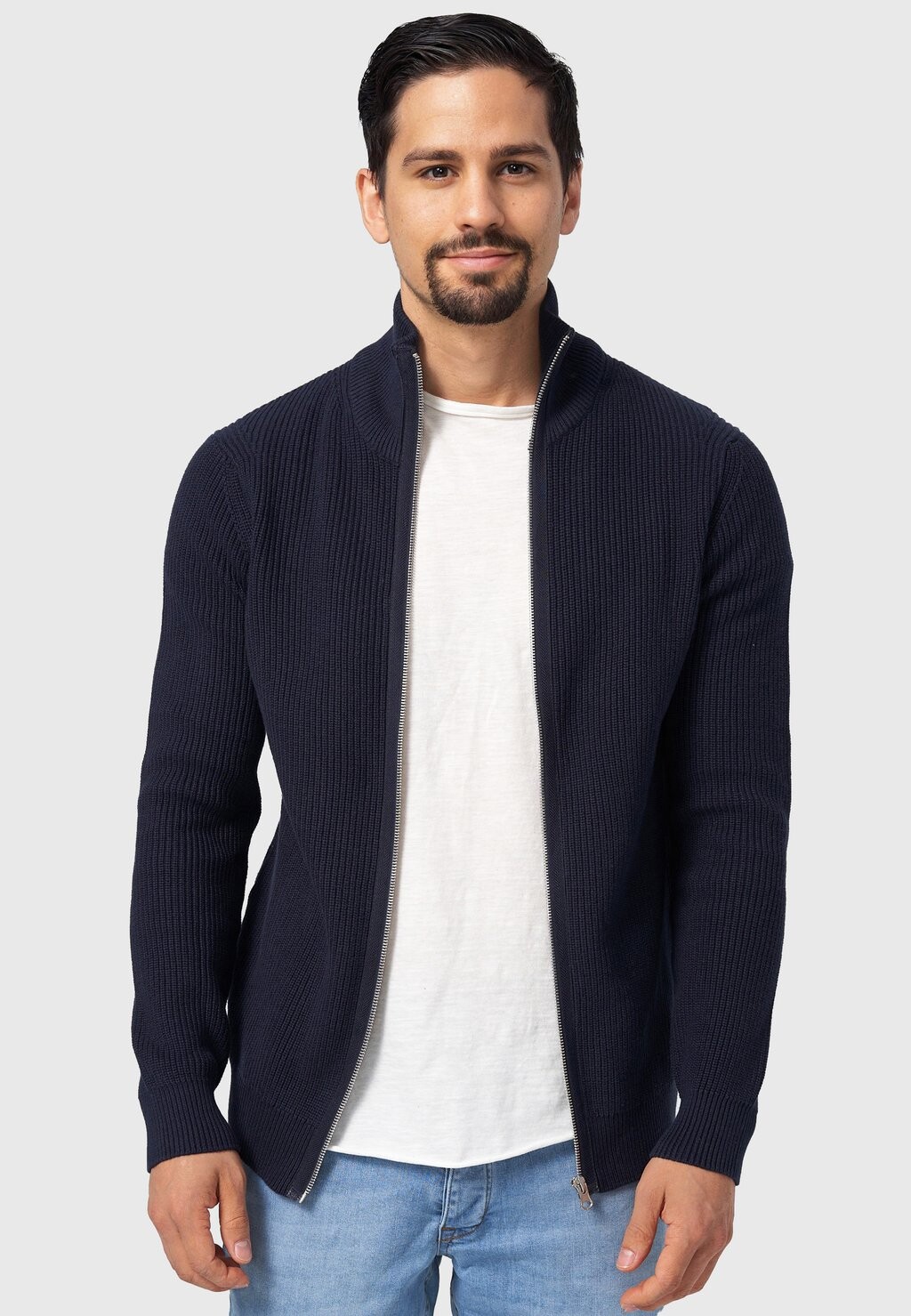 Кардиган DODSON INDICODE JEANS, цвет navy
Кардиган DODSON INDICODE JEANS, цвет navy