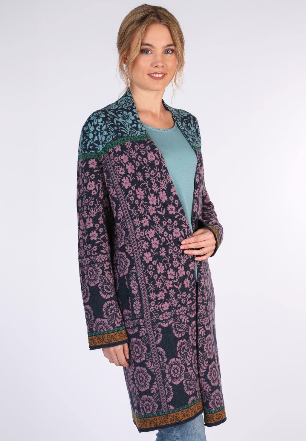 Кардиган BIRKA FLOWER Sorgenfri Sylt, темно-синий
Кардиган BIRKA FLOWER Sorgenfri Sylt, темно-синий