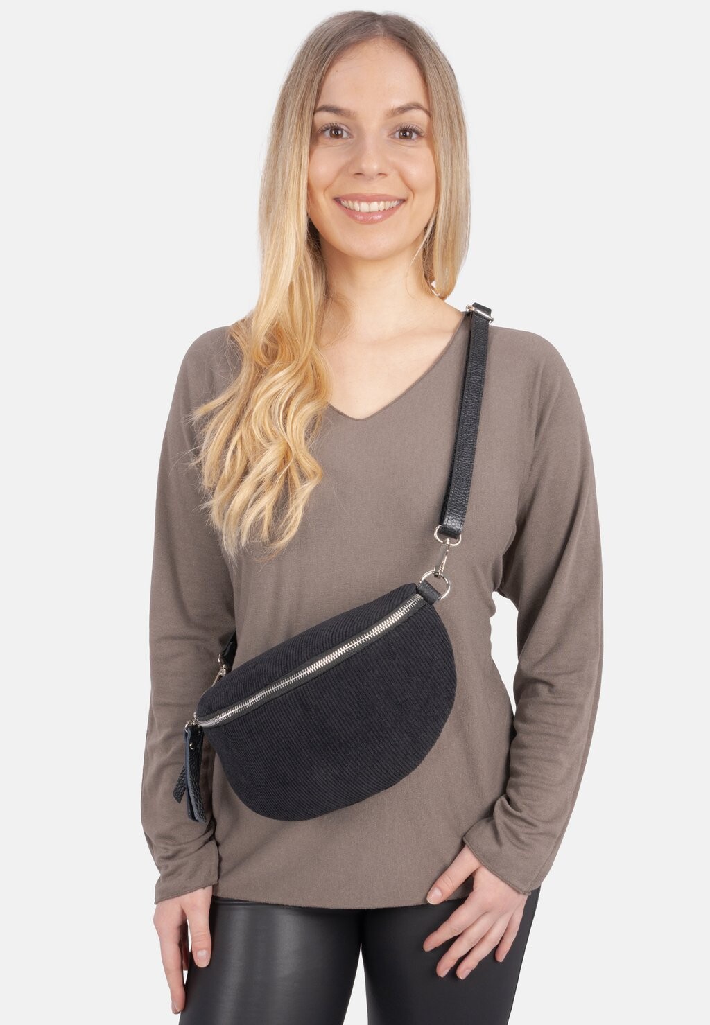 Сумка через плечо KIMIKO CORD SIZE M Seasons of April, черный
Сумка через плечо KIMIKO CORD SIZE M Seasons of April, черный