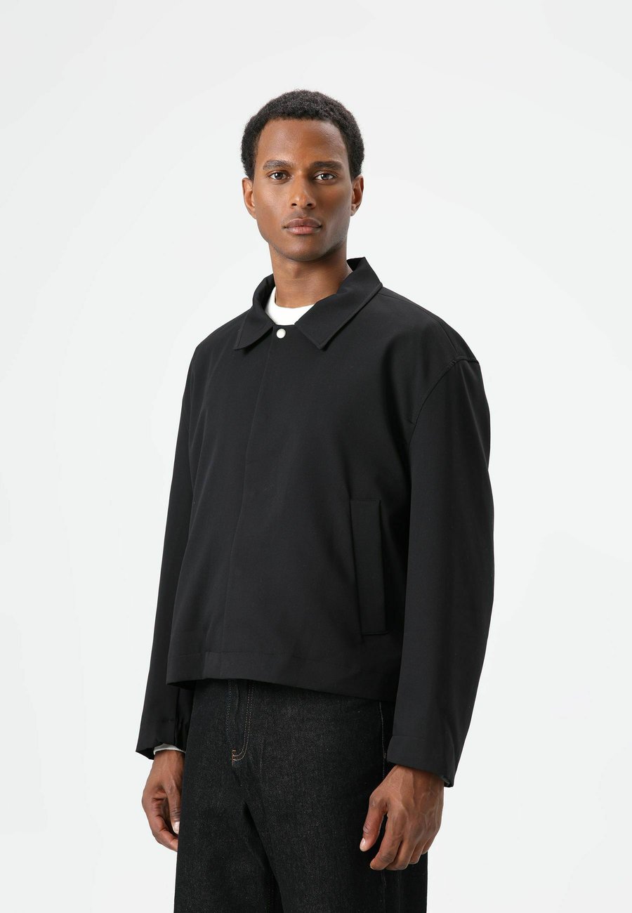 Куртка D.MoRo Light jacket, Black
Куртка D.MoRo Light jacket, Black