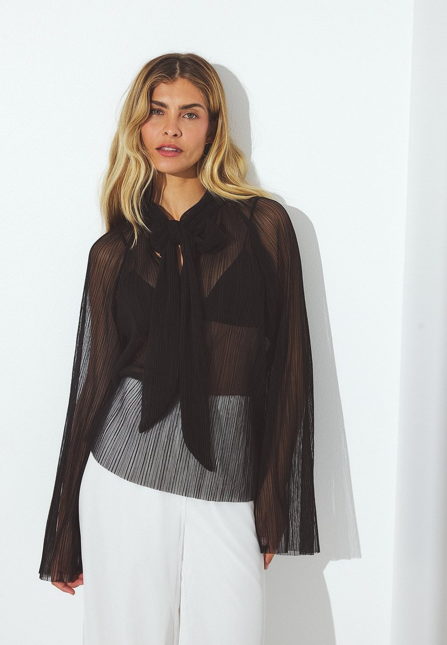 Блуза NA-KD Blouse, Black
Блуза NA-KD Blouse, Black