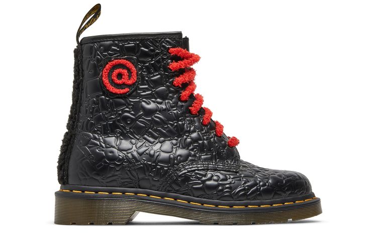 Кроссовки Medicom Toy x 1460 'Be@rBrick', черный
Кроссовки Medicom Toy x 1460 'Be@rBrick', черный