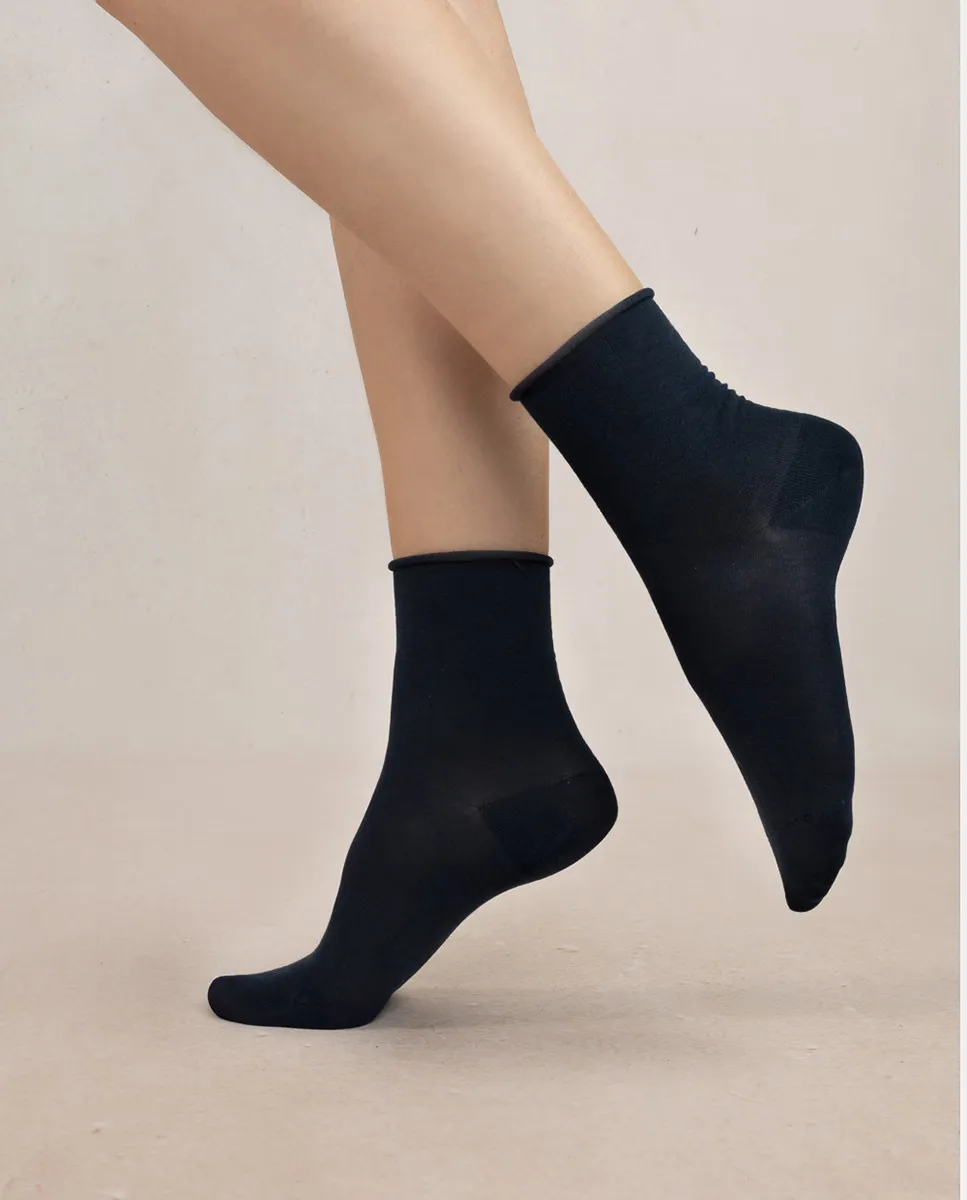 Однотонные женские носки Bleuforêt, темно-синий
Однотонные женские носки Bleuforêt, темно-синий