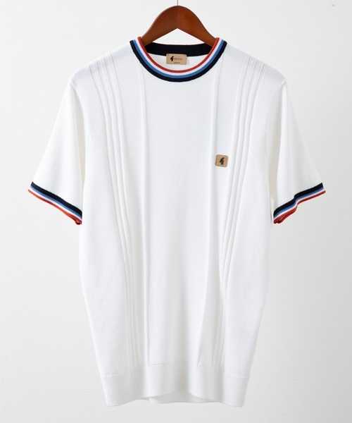 Трикотажная футболка с контрастной отделкой Gabicci Saturn, белый
Трикотажная футболка с контрастной отделкой Gabicci Saturn, белый