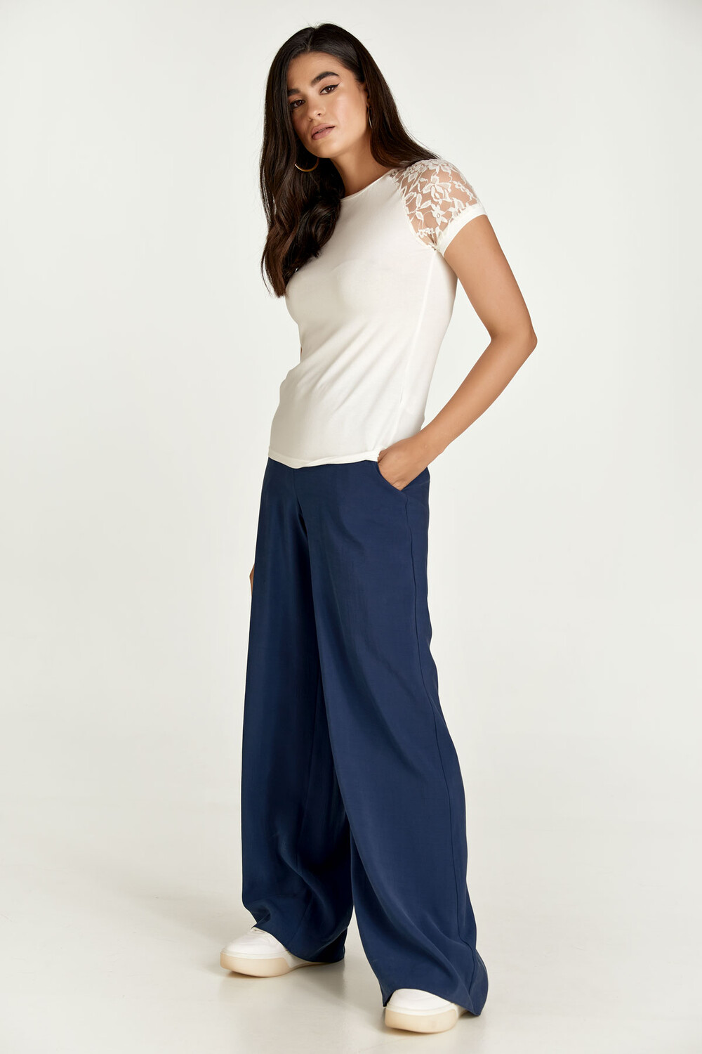 Топ цвета с короткими кружевными рукавами Conquista, экрю
Топ цвета с короткими кружевными рукавами Conquista, экрю