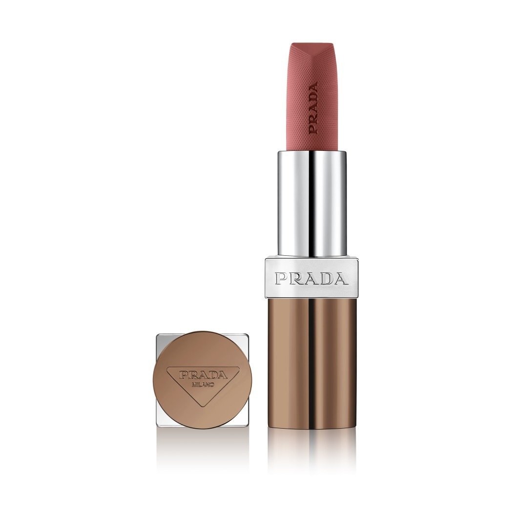 Помада для губ monochrome soft matte Prada, sedona, вес 3.8 гр.
Помада для губ monochrome soft matte Prada, sedona, вес 3.8 гр.