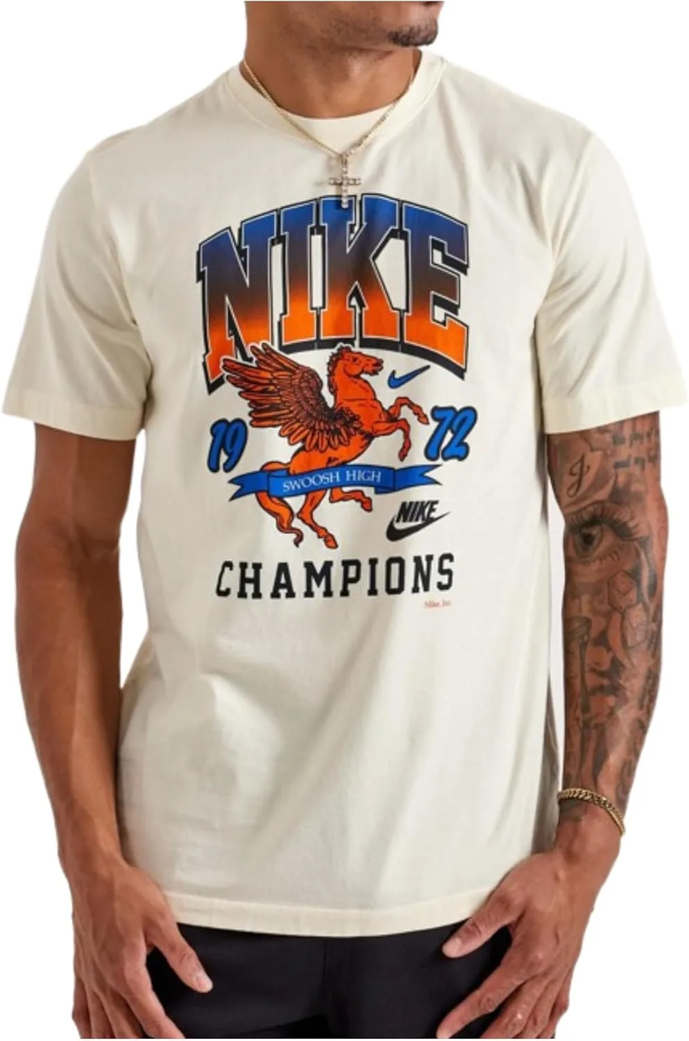 Футболка Nike Men's Champions Graphic
Футболка Nike Men's Champions Graphic