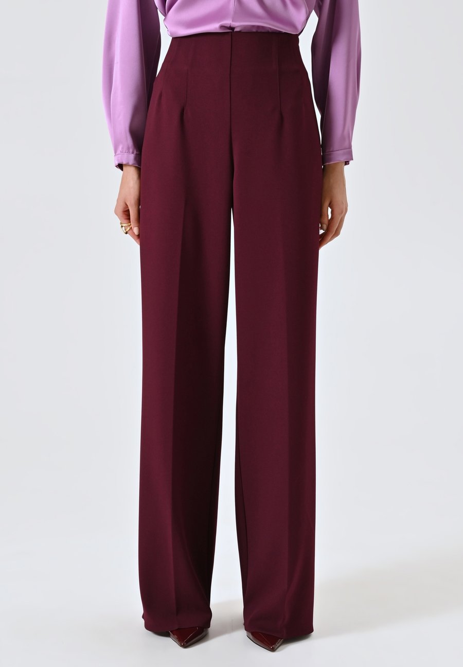 Брюки Rinascimento Trousers, Red/Bordeaux
Брюки Rinascimento Trousers, Red/Bordeaux