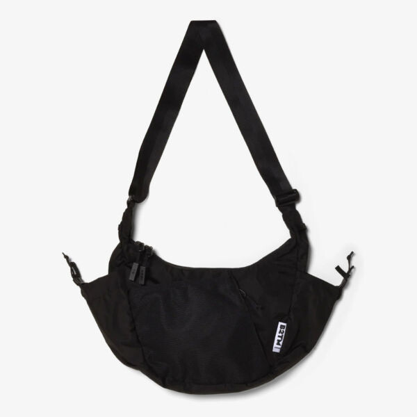 Сумка через плечо из переработанного полиэстера с фирменной нашивкой Crescent Baboon To The Moon, черный
Сумка через плечо из переработанного полиэстера с фирменной нашивкой Crescent Baboon To The Moon, черный