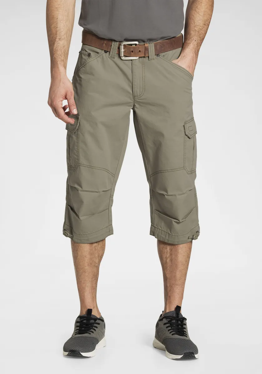 Бермуды-карго Man's World, длина 3/4, хаки
Бермуды-карго Man's World, длина 3/4, хаки