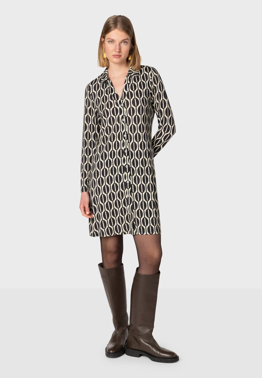 Платье NAULOVER Shirt dress, Black
Платье NAULOVER Shirt dress, Black