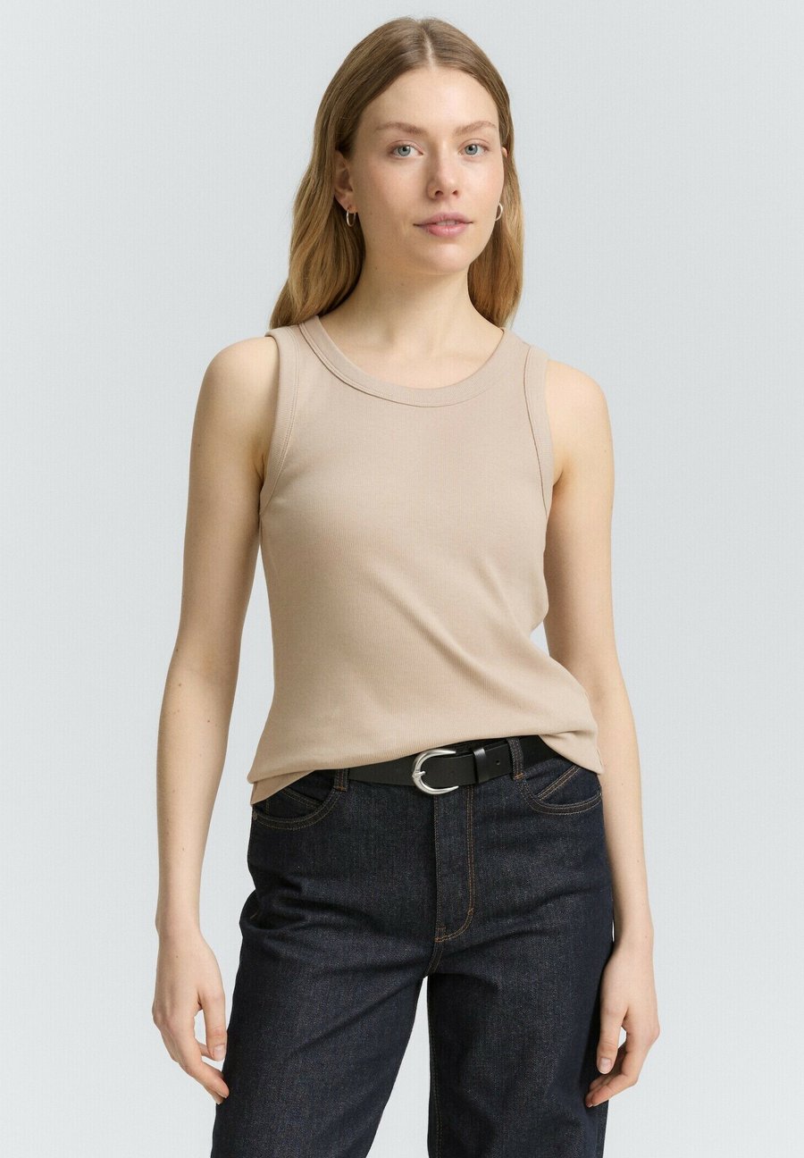 Топ TOM TAILOR MIT STRUKTUR, Soft Taupe Grey/Taupe
Топ TOM TAILOR MIT STRUKTUR, Soft Taupe Grey/Taupe