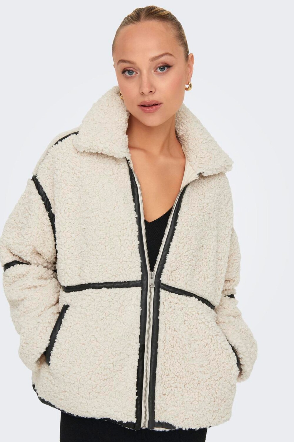 Куртка тедди с отделкой из искусственной кожи Only, бежевый 
Куртка тедди с отделкой из искусственной кожи Only, бежевый