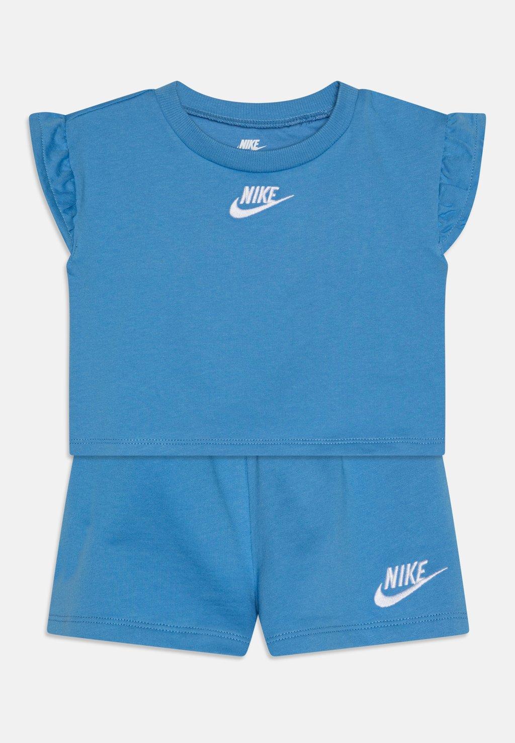 Базовая футболка SET Nike Sportswear, синий
Базовая футболка SET Nike Sportswear, синий