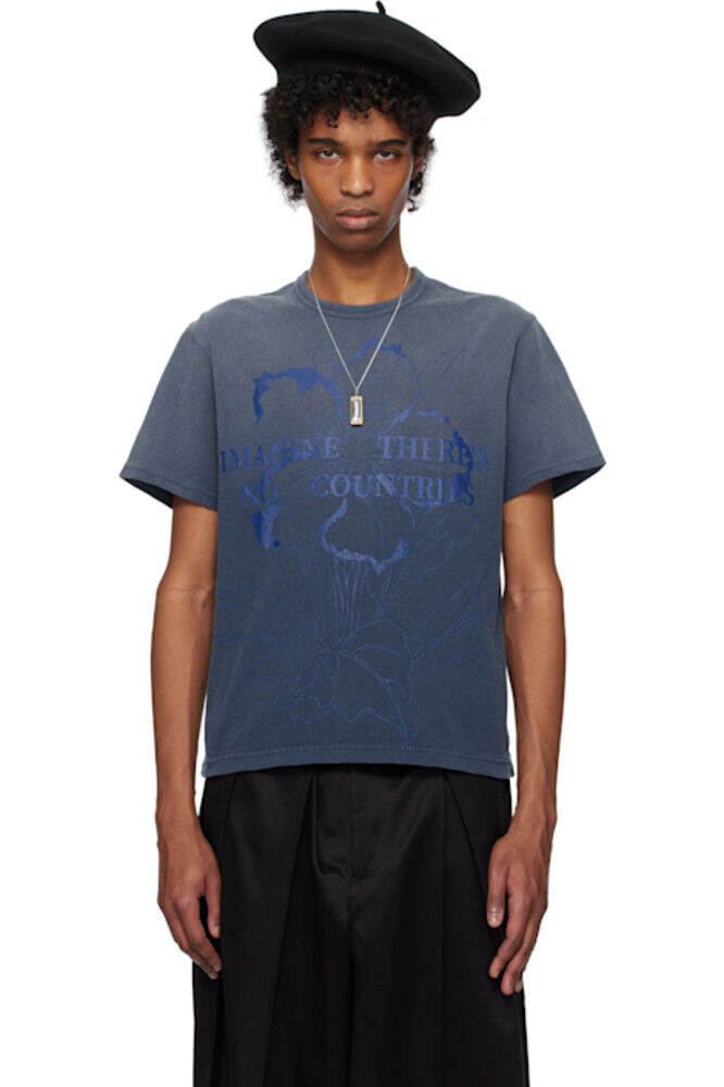 Футболка темно-синего цвета с винтажным эффектом Khoki
Футболка темно-синего цвета с винтажным эффектом Khoki