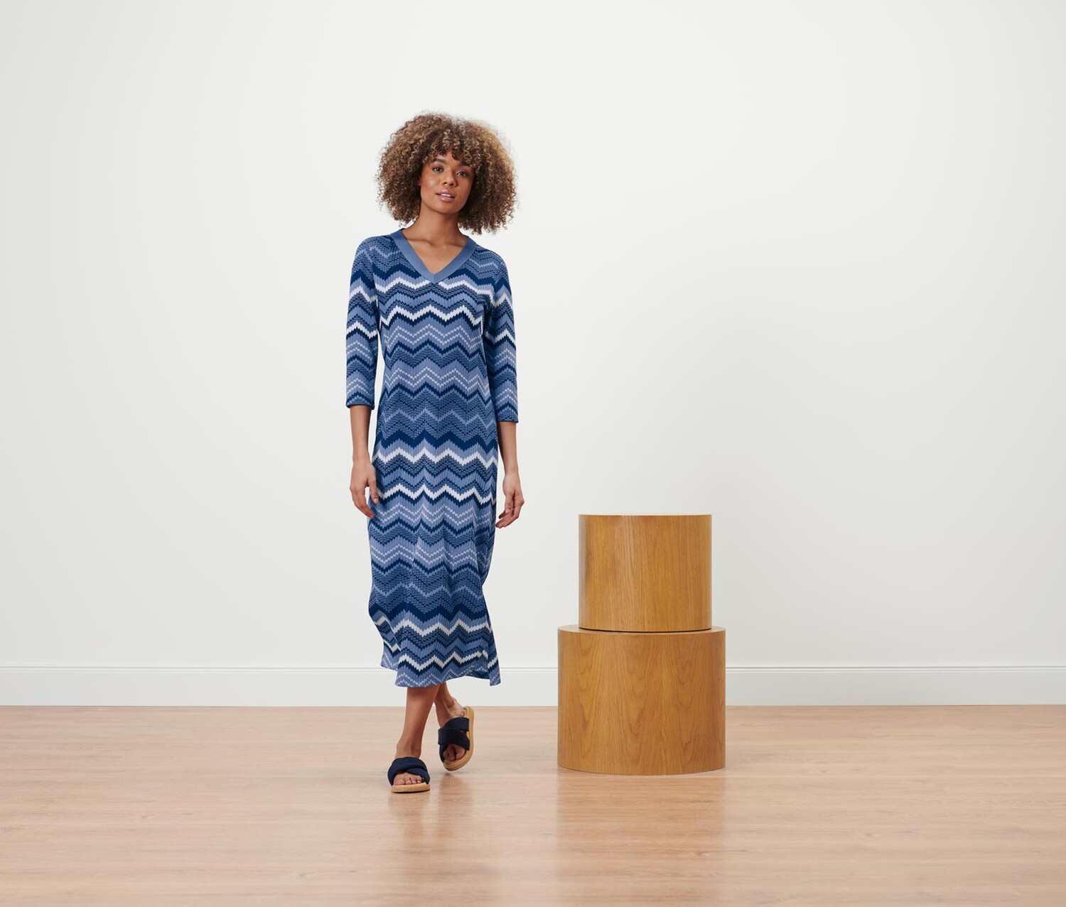 Трикотажное платье Tchibo
Трикотажное платье Tchibo