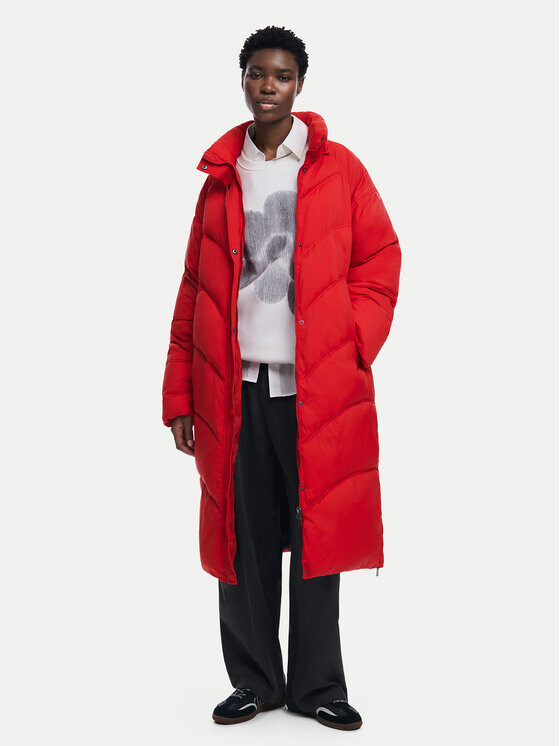 Пуховик свободного кроя Desigual, красный
Пуховик свободного кроя Desigual, красный