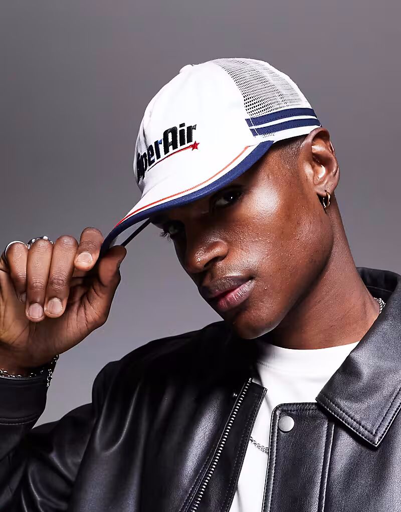 Кепка дальнобойщика ASOS DESIGN с графикой белого цвета
Кепка дальнобойщика ASOS DESIGN с графикой белого цвета