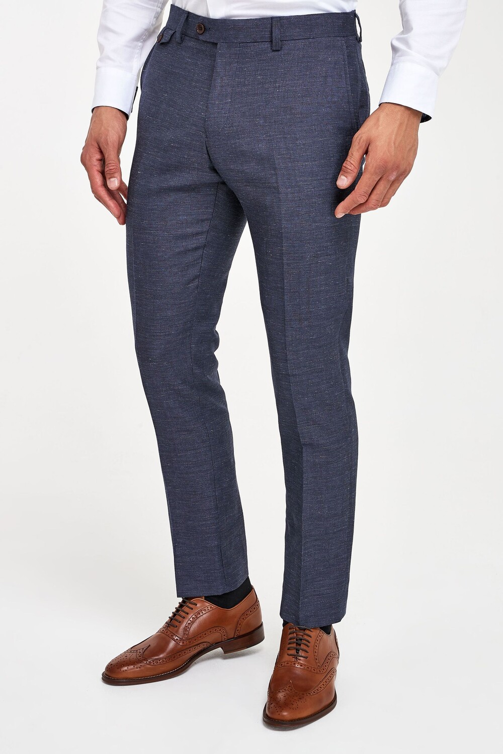 Костюм индивидуального пошива из смесовой ткани шерсти и льна: брюки Next, синий
Костюм индивидуального пошива из смесовой ткани шерсти и льна: брюки Next, синий