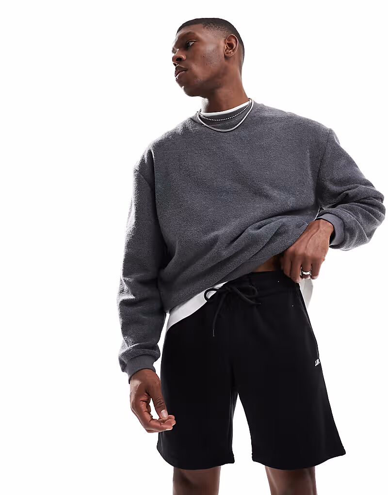 Шорты-джоггеры JJ Rebel черного цвета
Шорты-джоггеры JJ Rebel черного цвета