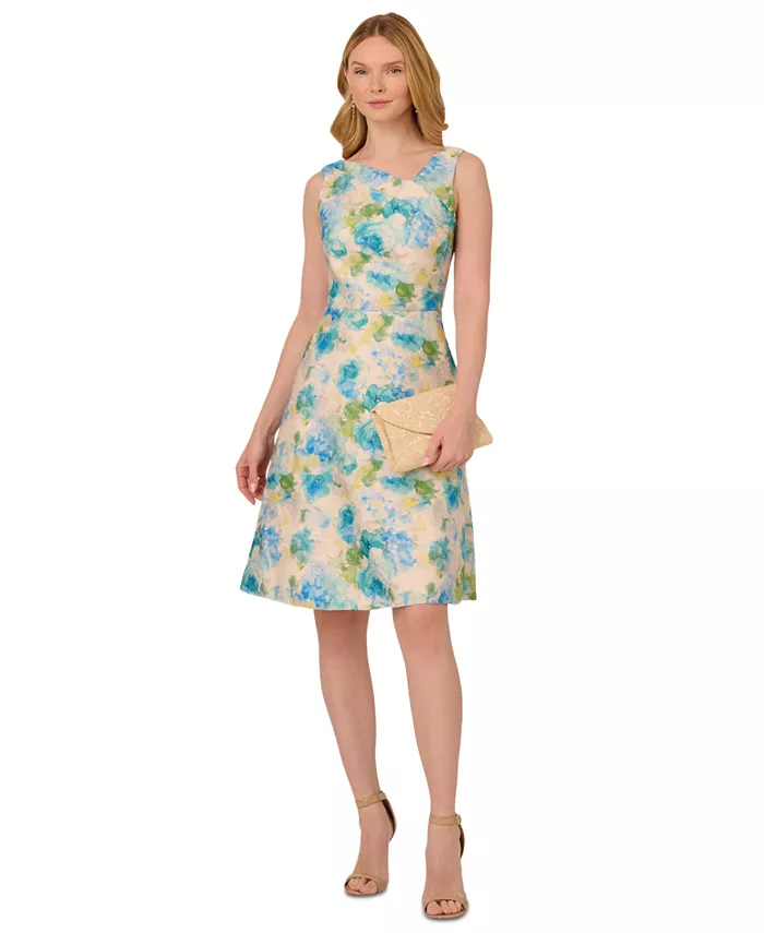 Женское платье с асимметричным вырезом из жаккарда Adrianna Papell, мультиколор
Женское платье с асимметричным вырезом из жаккарда Adrianna Papell, мультиколор