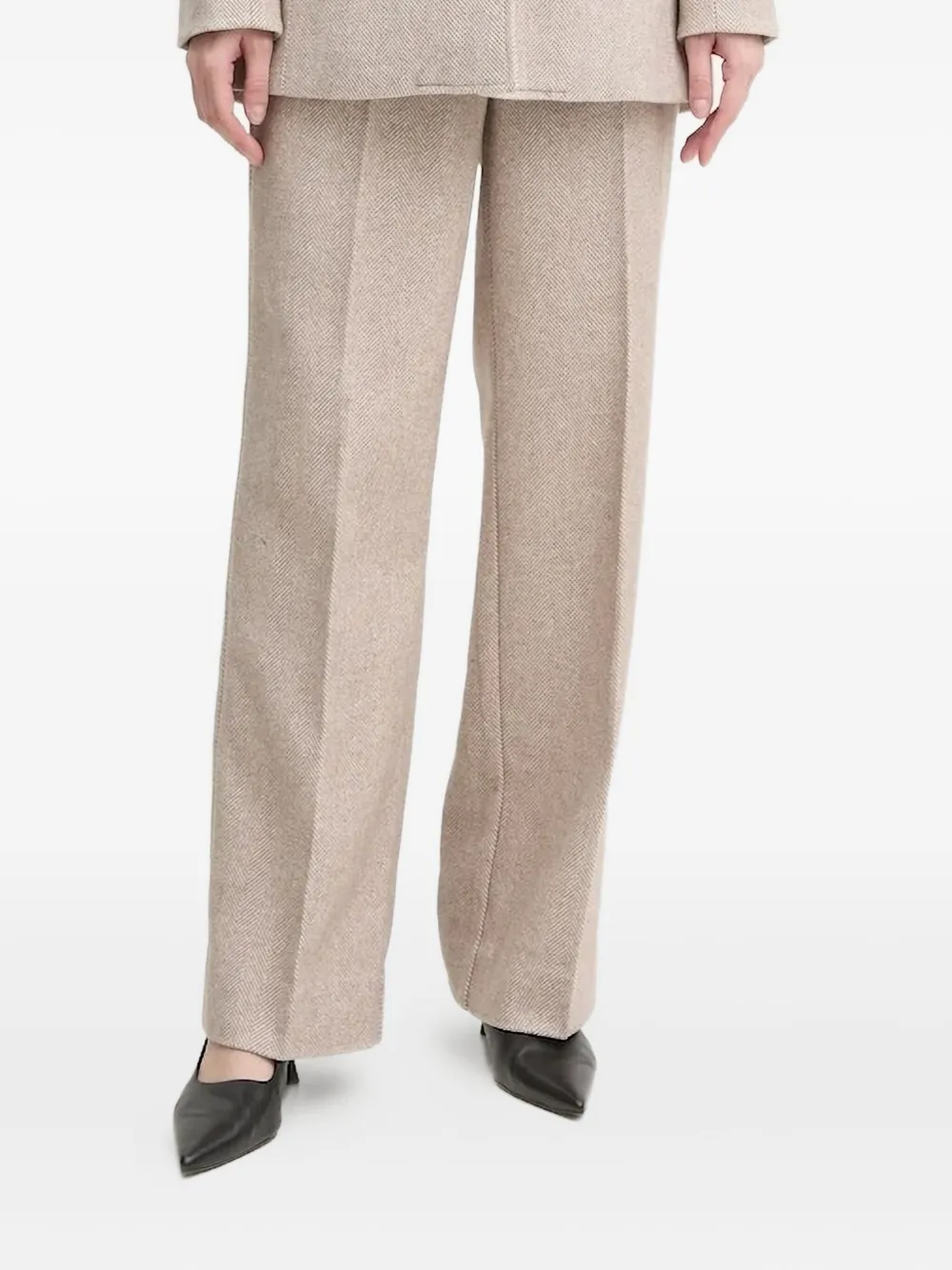 Брюки с золотыми пуговицами в елочку Bruuns Bazaar, нейтральный
Брюки с золотыми пуговицами в елочку Bruuns Bazaar, нейтральный