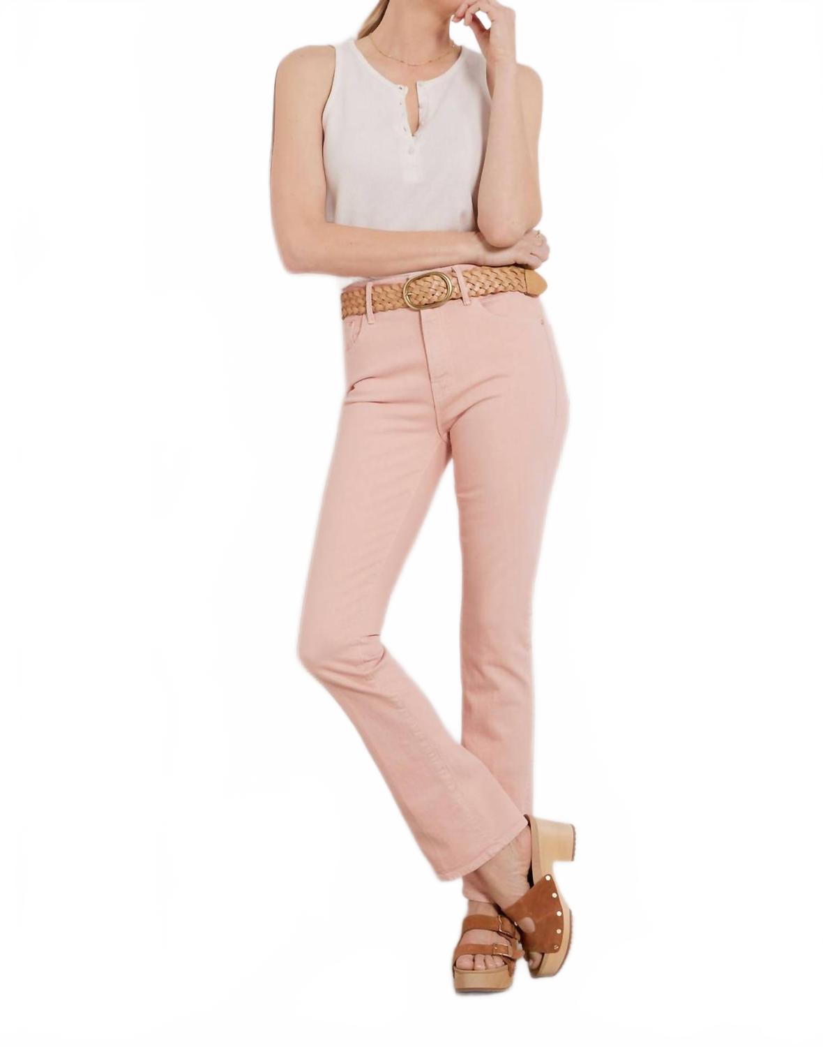 Инсайдерские джинсы-кюлоты в цвете персиковый парфе Mother
Инсайдерские джинсы-кюлоты в цвете персиковый парфе Mother