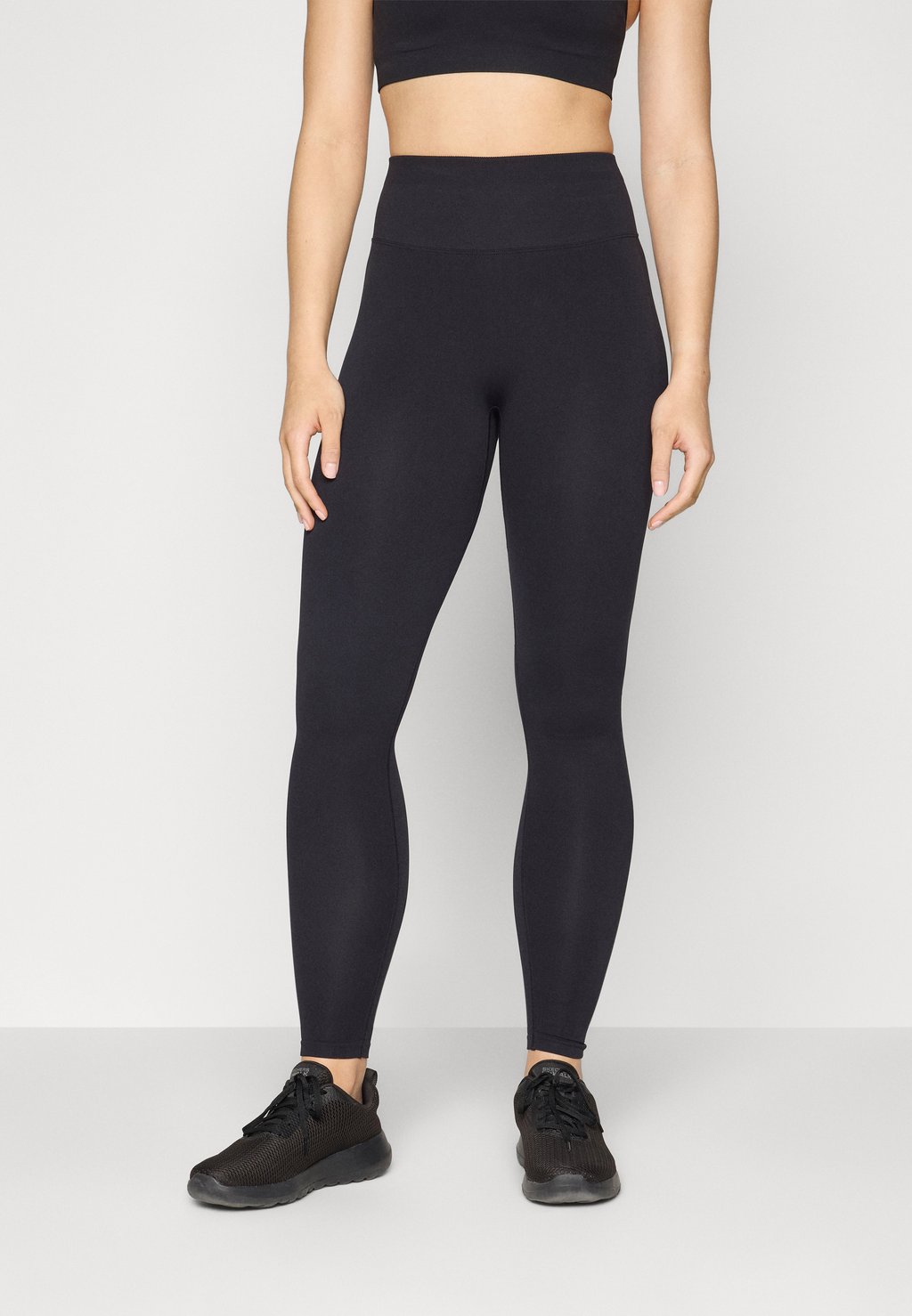 Леггинсы SLEEK SEAMLESS HIGH WAISTED SCULPT LEGGING Fabletics, черный
Леггинсы SLEEK SEAMLESS HIGH WAISTED SCULPT LEGGING Fabletics, черный