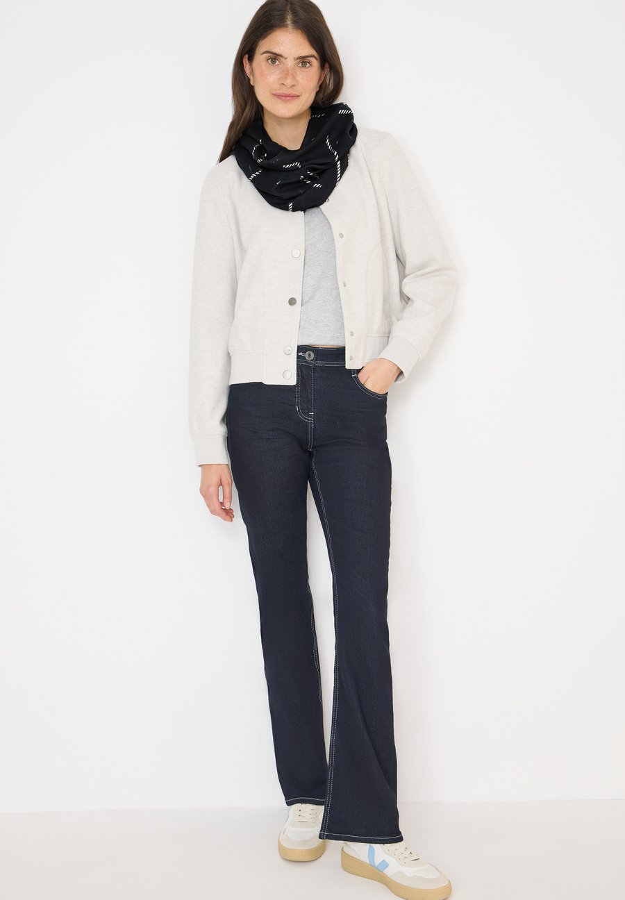 Шарф Cecil Snood, Schwarz/Black
Шарф Cecil Snood, Schwarz/Black