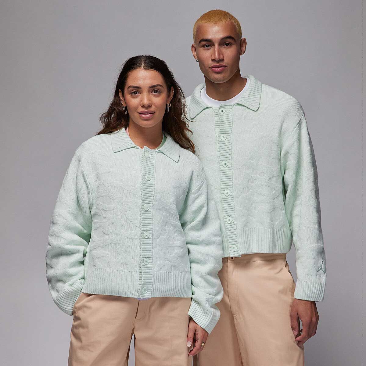 Свитшот M J J BALVIN CREWNECK Jordan, цвет Grün
Свитшот M J J BALVIN CREWNECK Jordan, цвет Grün