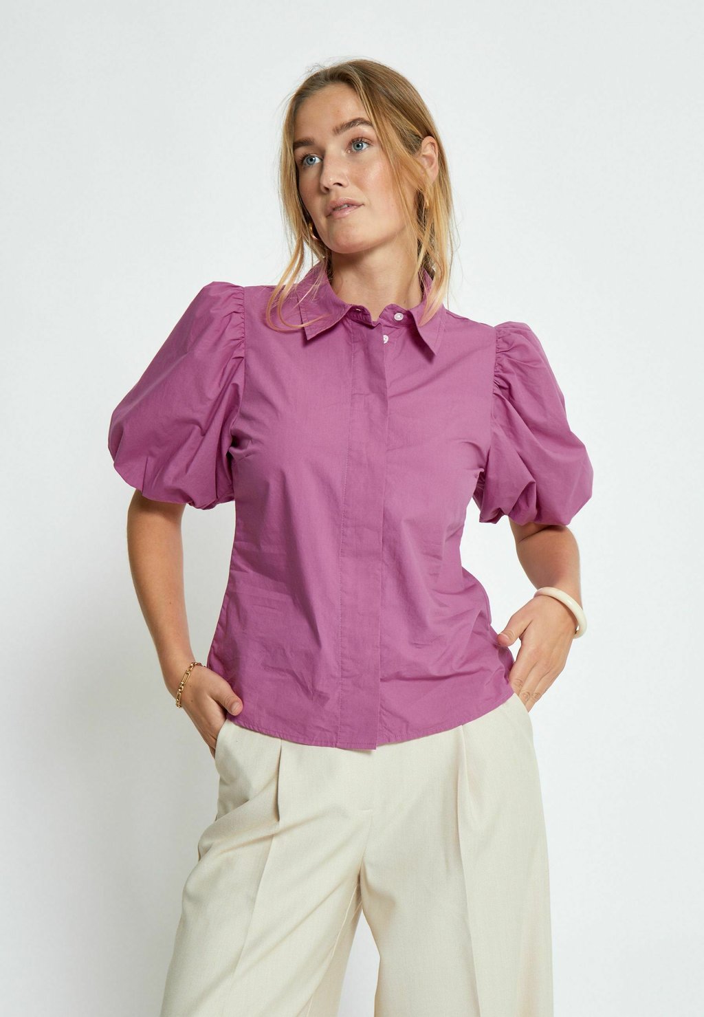 Блузка на пуговицах GENEVA PEPPERCORN, розовый
Блузка на пуговицах GENEVA PEPPERCORN, розовый