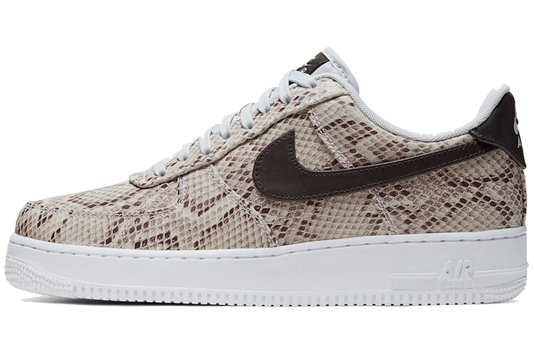 Сумка Nike Air Force 1 Low из змеиной кожи, серая, Серый, Сумка Nike Air Force 1 Low из змеиной кожи, серая
Сумка Nike Air Force 1 Low из змеиной кожи, серая, Серый, Сумка Nike Air Force 1 Low из змеиной кожи, серая