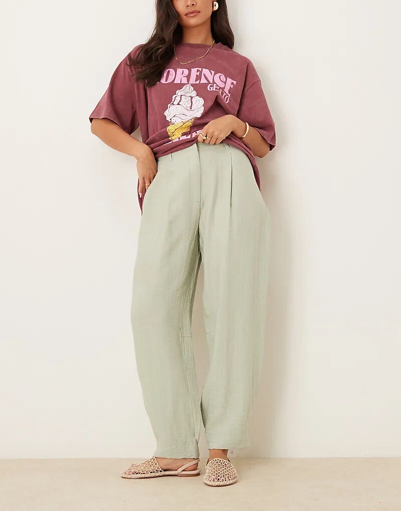 Текстурированные брюки-бочонки ASOS DESIGN цвета шалфея
Текстурированные брюки-бочонки ASOS DESIGN цвета шалфея