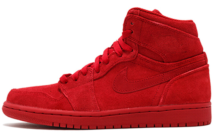 Кроссовки JORDAN 1 Retro Red Suede
Кроссовки JORDAN 1 Retro Red Suede
