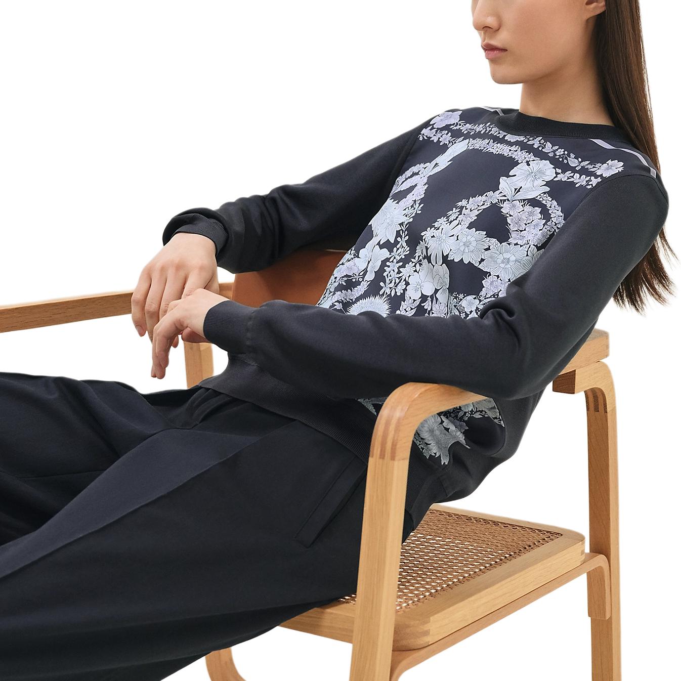 HERMES SS25 Вязаный свитер Women's Blue
HERMES SS25 Вязаный свитер Women's Blue