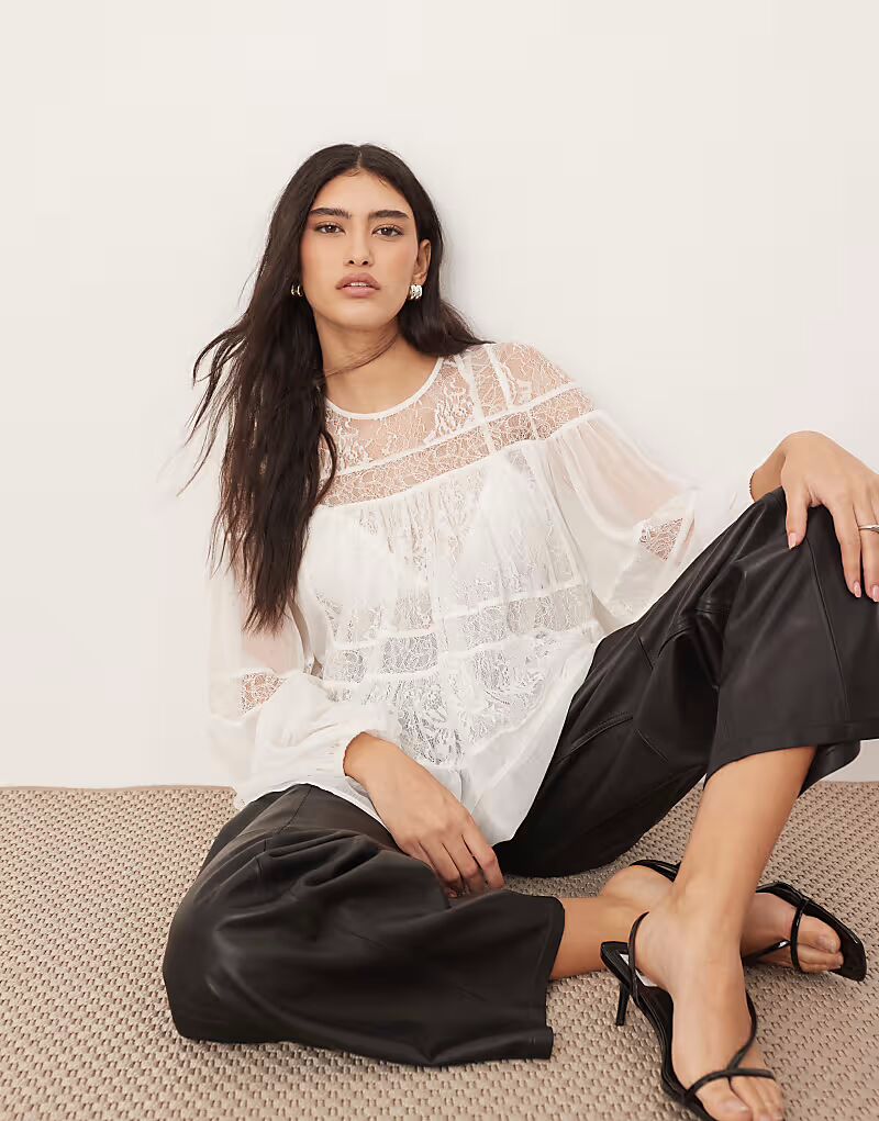 Топ с кружевными деталями и рукавами-блузоном, белый цвет Arrange
Топ с кружевными деталями и рукавами-блузоном, белый цвет Arrange