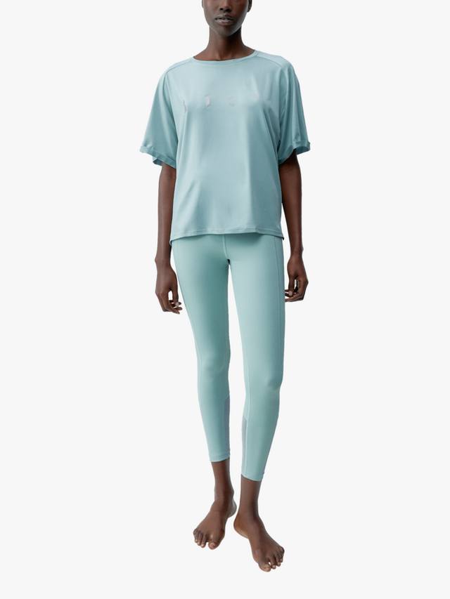 Футболка с коротким рукавом свободного кроя Born Living Yoga, Grey Mist
Футболка с коротким рукавом свободного кроя Born Living Yoga, Grey Mist