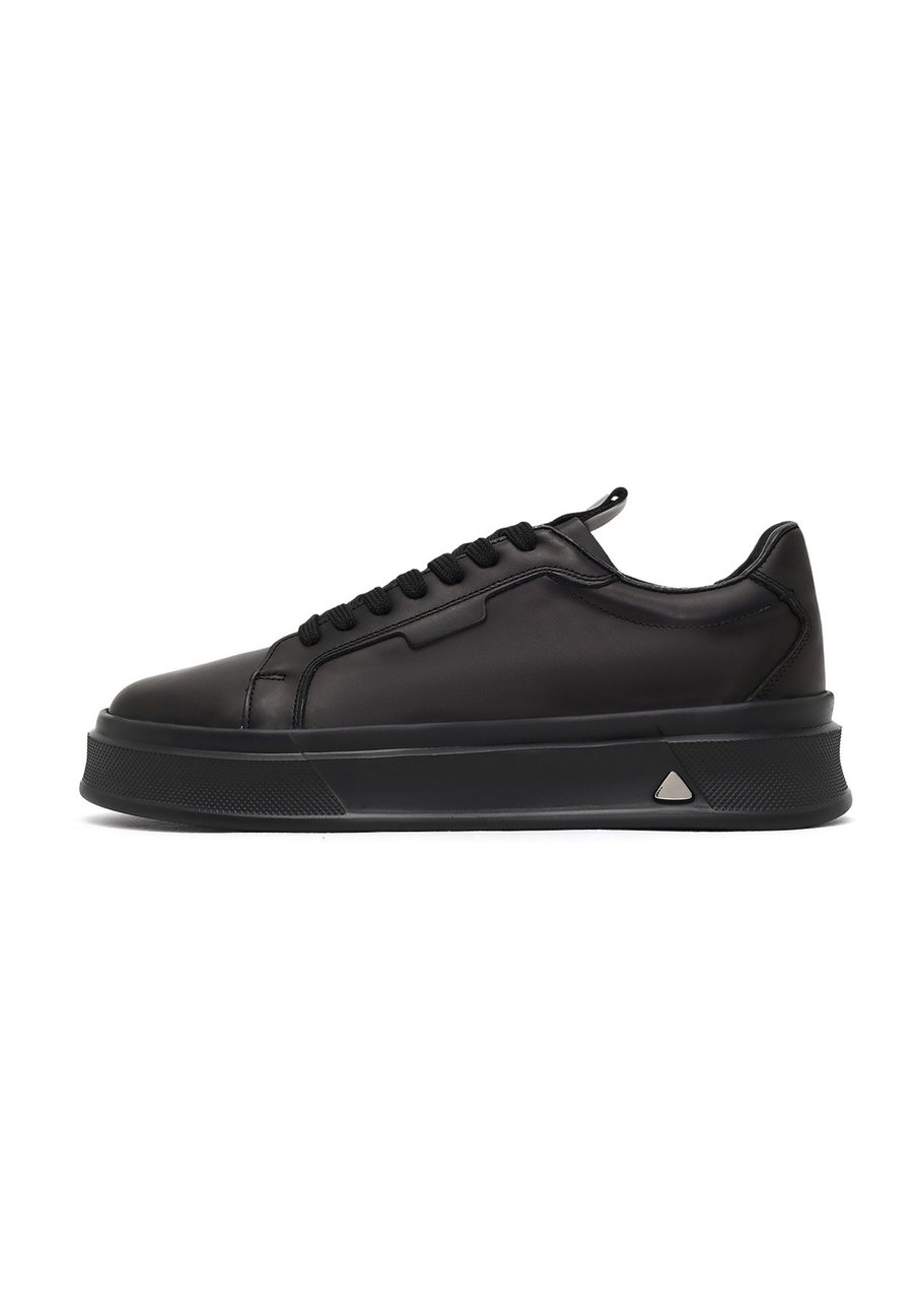 Кроссовки Derimod SNEAKERS, Black
Кроссовки Derimod SNEAKERS, Black