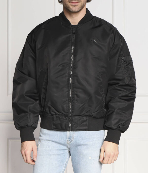 Куртка-Бомбер Regular fit Calvin Klein Jeans, черный
Куртка-Бомбер Regular fit Calvin Klein Jeans, черный