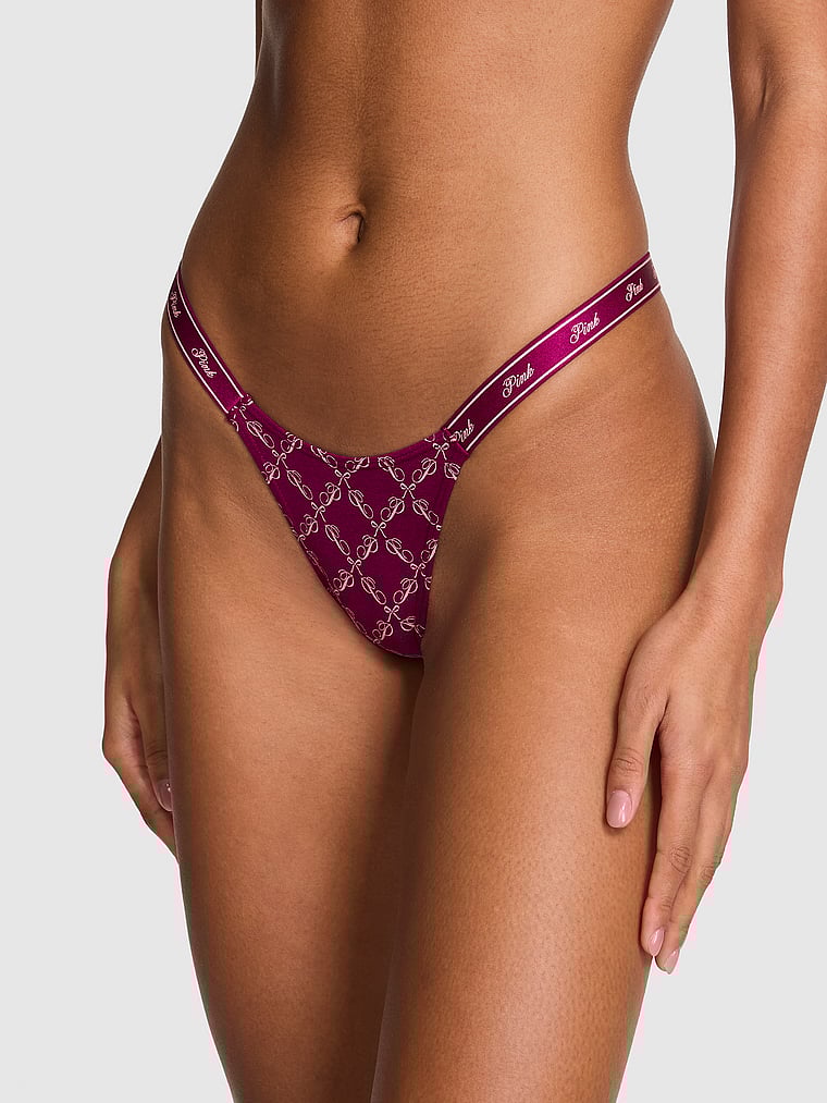 Трусики-Стринги из хлопка с высоким вырезом и логотипом Pink, smooth magenta rose p bow print
Трусики-Стринги из хлопка с высоким вырезом и логотипом Pink, smooth magenta rose p bow print