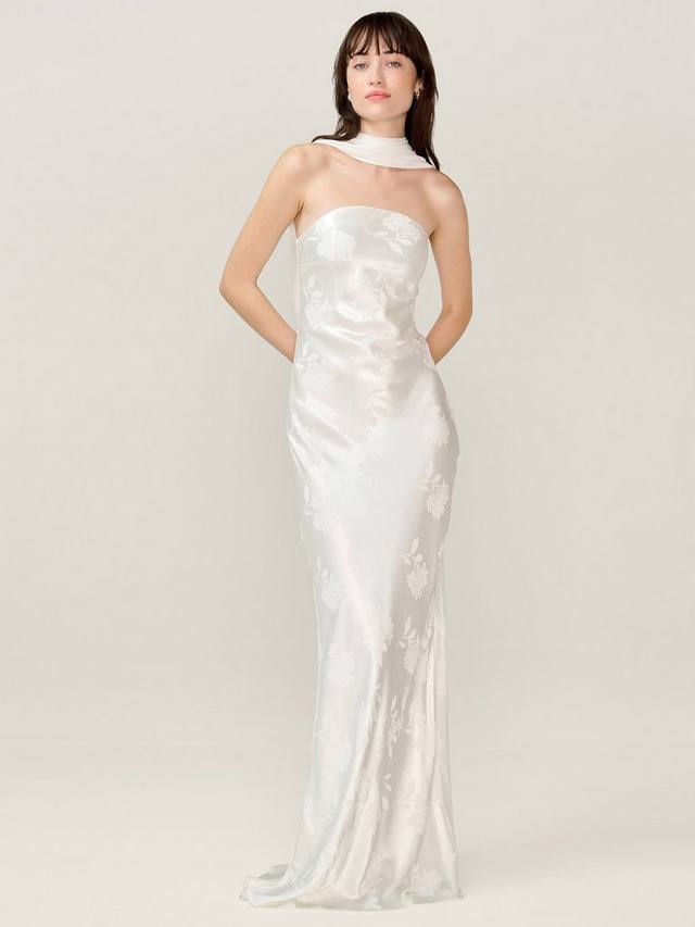 Faith Floral платье макси без бретелей и рукавов с бандо OMNES
Faith Floral платье макси без бретелей и рукавов с бандо OMNES