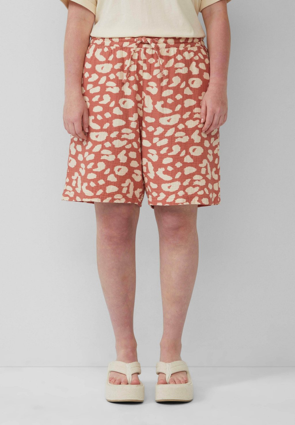 Шорты QS, лосось
Шорты QS, лосось