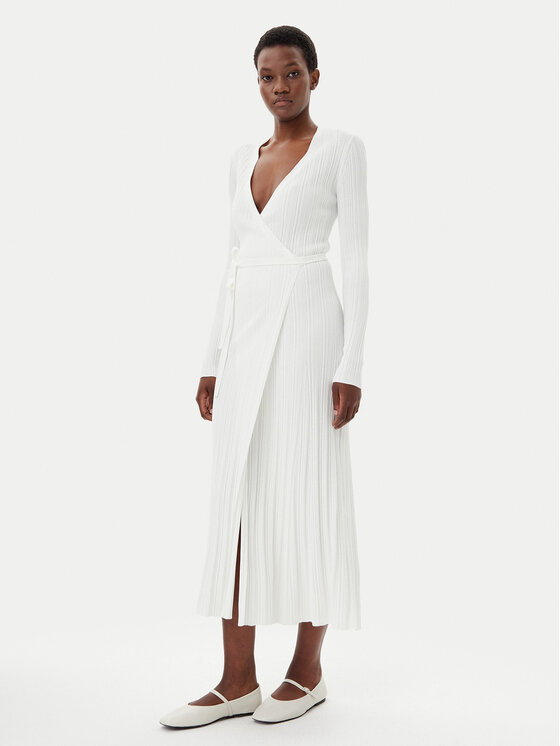 Вязаное платье regular fit Kloe IO113135 Ivy Oak, экрю
Вязаное платье regular fit Kloe IO113135 Ivy Oak, экрю