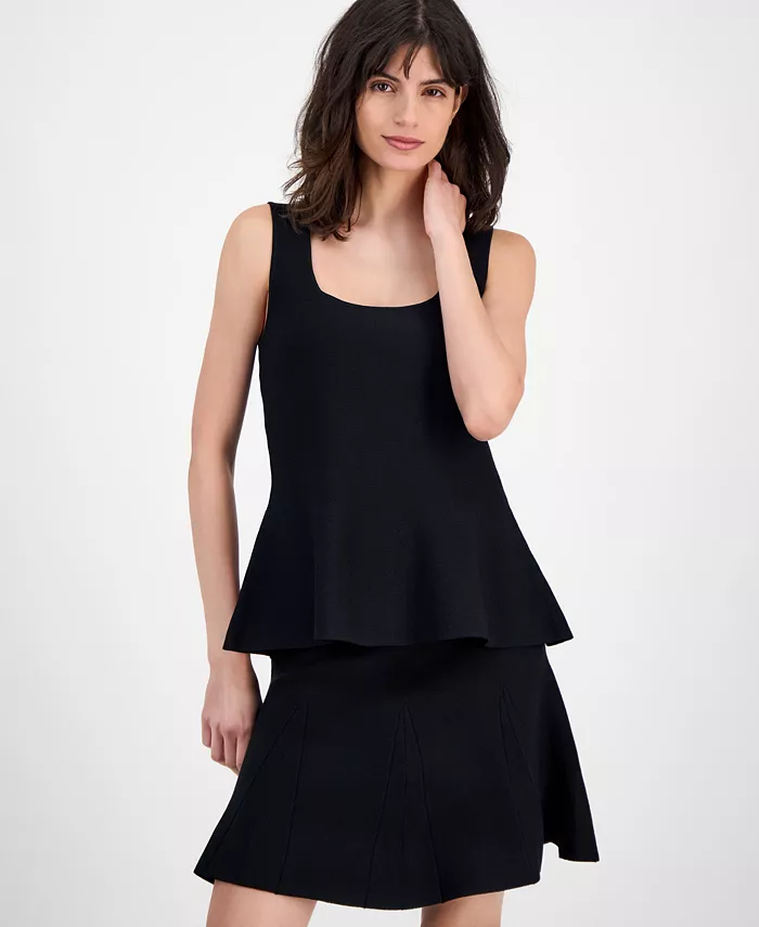 Женский топ без рукавов с квадратным вырезом и баской T Tahari, черный
Женский топ без рукавов с квадратным вырезом и баской T Tahari, черный