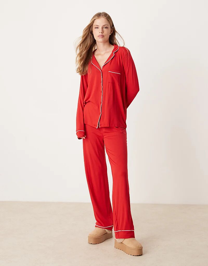 Пижамный комплект с длинными рукавами красного цвета New Look 
Пижамный комплект с длинными рукавами красного цвета New Look